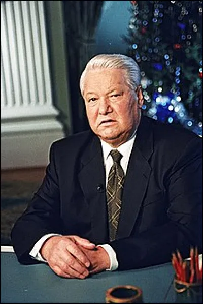 Cet homme politique russe, président du Soviet suprême de la de Russie en 1990, a joué un rôle-clé l'année suivante dans l'échec du putsch, la marginalisation de Gorbatchev et la dissolution de l'Union soviétique ; il a été président de la Fédération de Russie de 1991 à 1999. Il se prénomme ...
