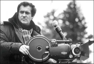 Ce cinéaste italien, réalisateur de "Novecento" (1900), "Le Dernier Tango à Paris", "Le Dernier Empereur", c'est ... Bertolucci.