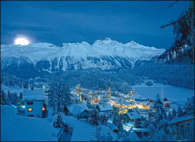 Dans quel pays peut-on trouver la station de ski de Saint-Moritz ?