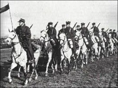 1920 est l'ann&eacute;e de la guerre entre la Pologne et la Russie sovi&eacute;tique. Comment celle-ci s'ach&egrave;ve t elle, fin septembre ?