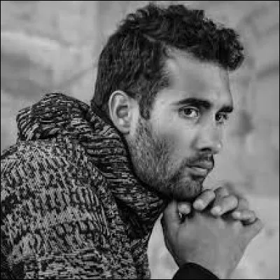 Regardez bien les prochaines affirmations. Quelle est la fausse ,