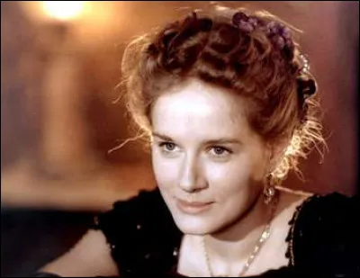 Cette actrice, qui a joué dans "Violence et passion", de Visconti, "1900" de Bertolucci, "Une chambre en ville" de Jacques Demy, c'est ... Sanda.