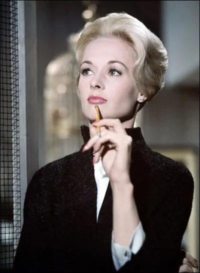 Dans quel film d'Alfred Hitchcock peut-on retrouver l'actrice Tippi Hedren ?