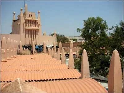 Combien de dialectes sont parls au Mali?