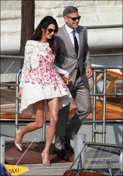 Où s'est célébré le mariage à 2 millions de dollars de George Clooney et Amal ?