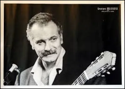Georges Brassens avait écrit une ''Supplique pour être enterré à la plage de Sète'' et il a été inhumé dans cette ville. Dans quel département se trouve-t-elle ?