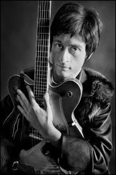 Michel Polnareff a sorti ''Love Me, Please Love Me''. Love signifie amour en anglais et c'est aussi le nom d'un fleuve. Entre quels pays matérialise-t-il la frontière ?