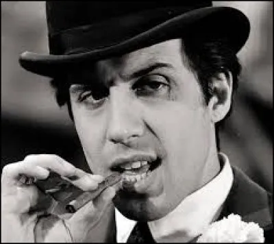 ''Il ragazzo della via Gluck'' est une chanson d'Adriano Celentano qui a été reprise en français sous le titre ''La maison où j'ai grandi''. Qui l'a chantée ?