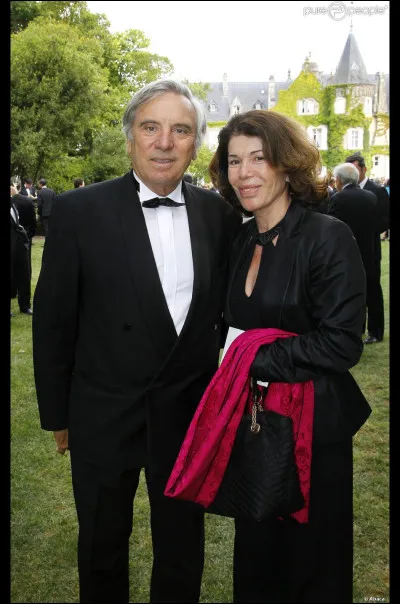 Quel grand magasin a créé Daniel Cathiard, sportif et skieur de haut niveau ?