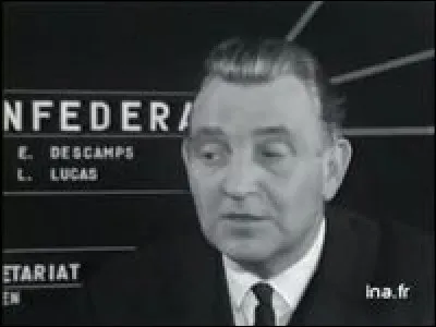 Quel syndicat français, dans son congrès de mai 1970, avance le "socialisme autogestionnaire" comme alternative à la société capitaliste ?