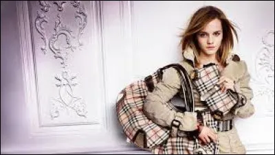 Qui est l'égérie de la marque de luxe Burberry ?