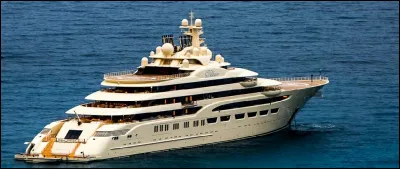 Le yacht "Dilbar" est le quatrième plus long yacht du monde, il fait combien de mètres ?