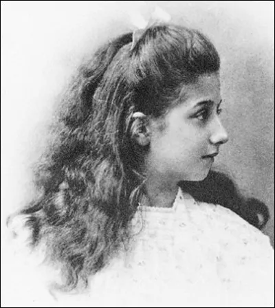 Quel était le prénom de la fille de l'homme d'affaire autrichien Emil Jellinek, qu'il donna à une voiture en 1897 ?