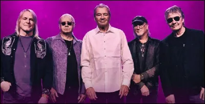 Quel est ce groupe de hard rock dont l'un des titres est ''Smoke on the Water'' (Fumée sur l'eau) ?