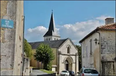 Nous terminons notre balade comme nous l'avons commencée, en Nouvelle-Aquitaine. Nous sommes à Tonnay-Boutonne, commune de l'arrondissement de Saint-Jean-d'Angély située dans le département ...