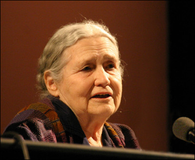 Elle a écrit "le Carnet d'or" en 1962 et reçu le prix Nobel de littérature en 2007 : c'est ...