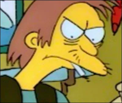 Comment se nomme l'homme qui travaille à la boutique d'antiquités ?