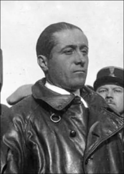 Cet aviateur, as de la grande guerre, célèbre ensuite pour la première traversée de l'Atlantique sud sans escale en 1927, puis pour la première traversée de l'Atlantique nord sans escale dans le sens est-ouest, en 1930, c'est ... Costes.