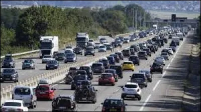 La circulation routière est souvent désignée par le mot...