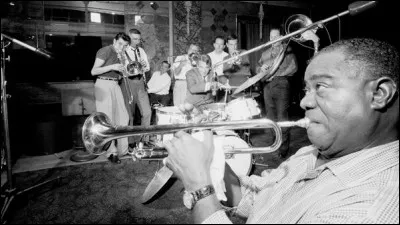 J'ai marché ..., la ... et ... - Le ciel crachait des ... de ... !