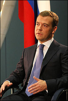 Cet homme politique russe, président de la fédération de Russie de 2008 à 2012 puis président du gouvernement de 2012 à janvier 2020, c'est ... Medvedev.