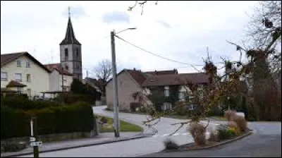 Je vous emmène à présent non loin de Sarrebourg, à Imling. Village du Grand-Est, traversé par la RN4, il se situe dans le département ...