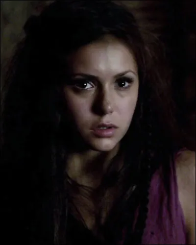 La femme qui a servi de modèle aux doubles de Petrova s'appelle...