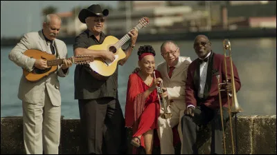 Dans quel film de Wim Wenders peut-on voir les musiciens superpapis de La Havane ?