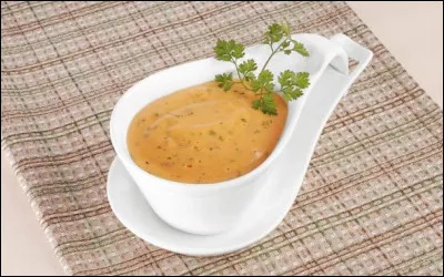 Quel ingrédient doit-on ajouter à une sauce béarnaise pour en faire une sauce Choron ?