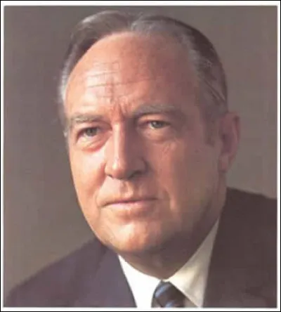 Membre du Parti républicain, il est procureur général entre 1957 et 1961 dans l'administration Eisenhower et devient Secrétaire d'État entre 1969 et 1973 dans celle de Nixon. C'est ...