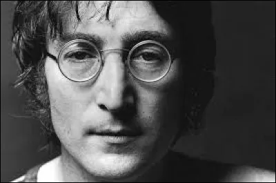 Comment est mort John Lennon, le chanteur principal du groupe des Beatles ?
