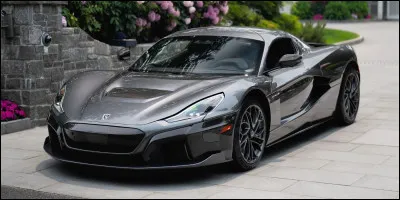 À ce jour, cette voiture 100% électrique est la seule à être conçue en... Croatie. 1000 chevaux, 2 millions d'euros hors TVA... Quel est le nom de ce constructeur ?