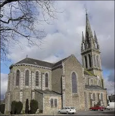 Nous sommes en Bretagne devant l'église Saint-Martin de Mézières-sur-Couesnon. Commune dans le pays de Fougères, elle se situe dans le département ...