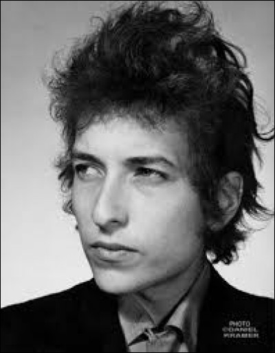 ''Like a Rolling Stone'' est une chanson de Bob Dylan. Complétez le proverbe : ''Pierre qui roule -----------------------''.