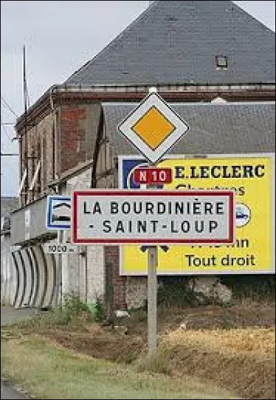Nous sommes dans le Centre-Val-de-Loire, &agrave; l'entr&eacute;e de La Bourdini&egrave;re-Saint-Loup. Commune de l'arrondissement de Chartres, elle se situe dans le d&eacute;partement ...