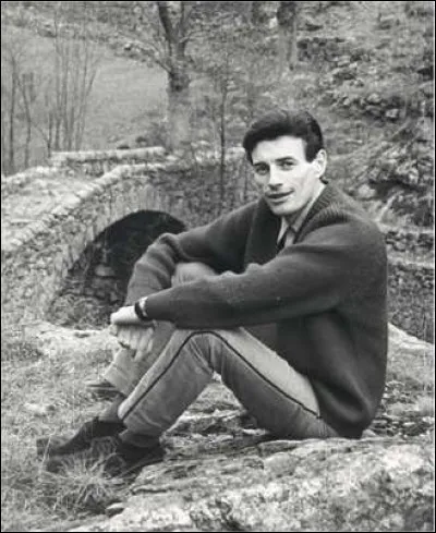 Dans le ''Le Sabre et le Goupillon'', Jean Ferrat dénonce l'alliance des pouvoirs militaires et religieux. Le goupillon est un objet liturgique qui sert au prêtre à asperger d'eau bénite ses ouailles. Dans lequel trouve-t-on les textes de la cérémonie dominicale ?