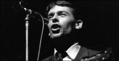 Combien y a-t-il de temps dans le titre de ''La Valse'' de Jacques Brel ?