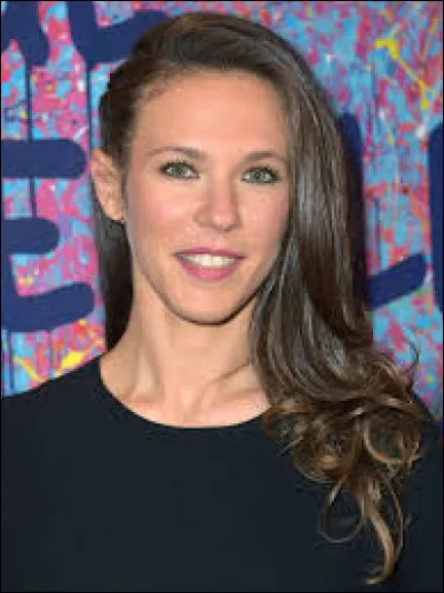 Complétez le titre de cette chanson : "Rester la...