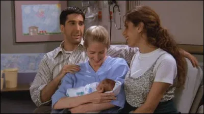 Comment s'appelle le fils de Ross et Carol ?
