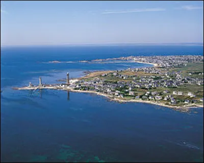 Quel est le nom de cette pointe bretonne située entre Saint-Guénolé er Kéritz ?