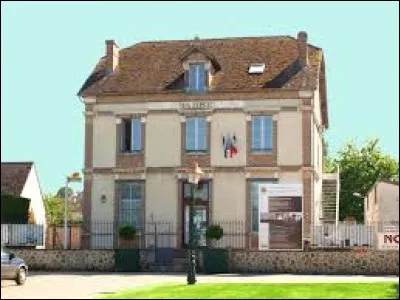 Nous terminons notre balade &agrave; Thoury-F&eacute;rottes. Village francilien, il se situe dans le d&eacute;partement ...