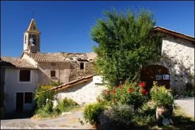 Nous sommes au hameau du Mousteiret, d&eacute;pendant du Brusquet. Commune Bas-Alpine, elle se situe en r&eacute;gion ...