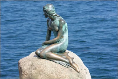 Monsieur et Madame Pendantlesvacances ont dans l'ordre un fils, une fille et deux autres fils. Comment s'appellent-ils ?