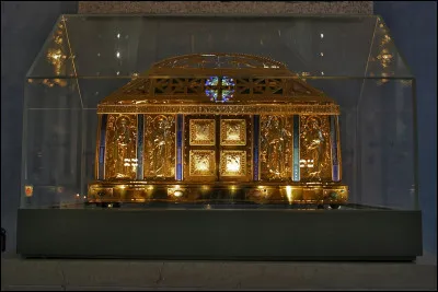 En patois landais, qu'appelle-t-on tchanques ?