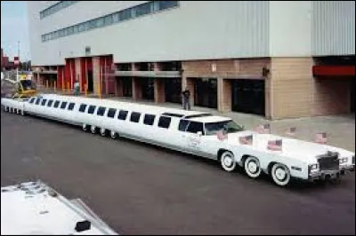 Cette limousine est la voiture la plus longue du monde. Quelle est sa taille ?