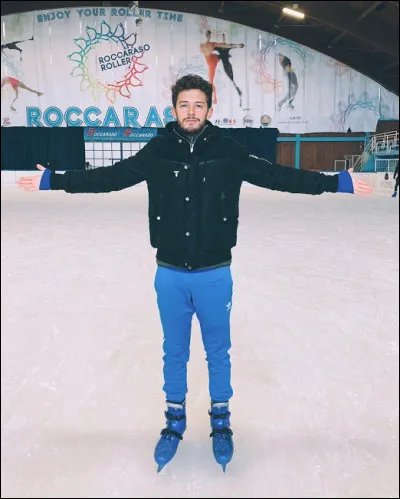 En quelle année a-t-il rejoint le groupe rock local 65013 avec lequel il publie quelques chansons et fait quelques concerts ?