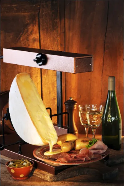 Il fallait bien que tu aies un véhicule rapide si tu veux venir manger une raclette à Chamrousse, au cas où tu ne saches pas utiliser le GPS, mieux vaut savoir où c'est !