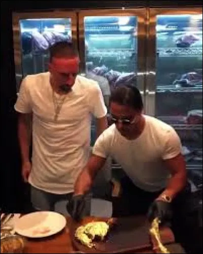 Vrai ou faux - Nusret Gökçe fut un même d'internet.