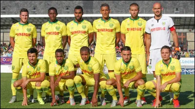''Rue de Nantes'' nous chante Oldelaf. Quel est le surnom des joueurs du FC Nantes ?