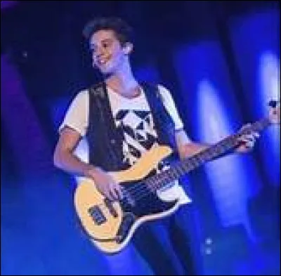 Quelles sont les deux chansons que Ruggero a écrites pour "Soy Luna" ?